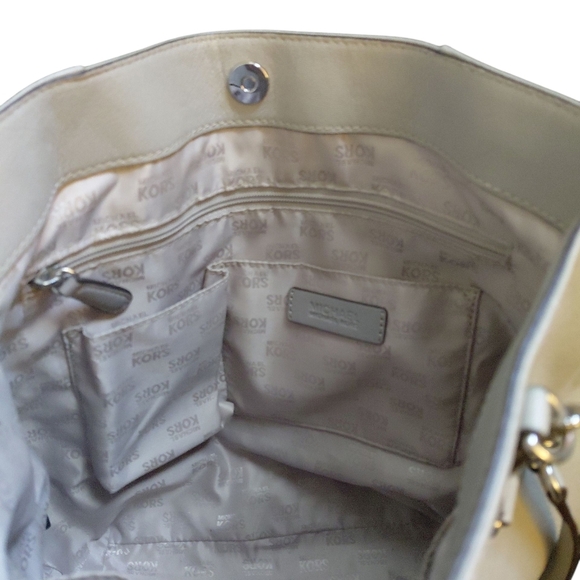 Michael Kors Gray Jet Set Chain Leather Tote Shoulder Bag - Picture 8 of 13